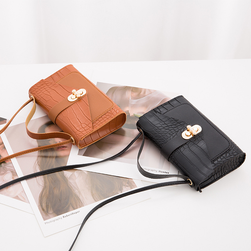 null Shoulder Bag