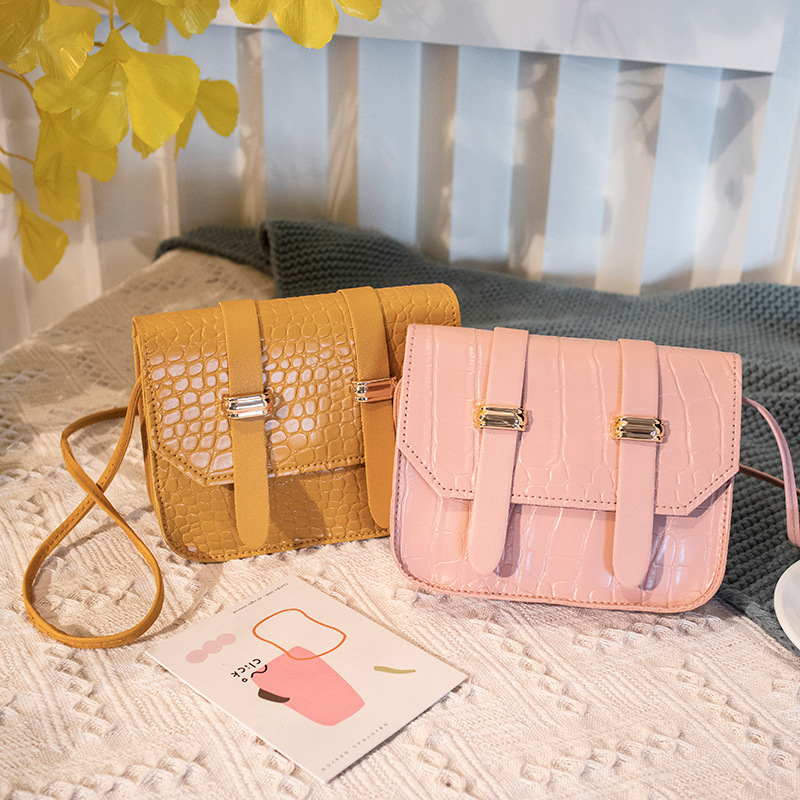 null Shoulder Bag