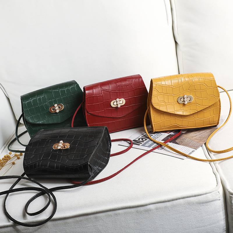 null Shoulder Bag