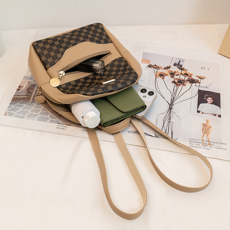 null Shoulder Bag