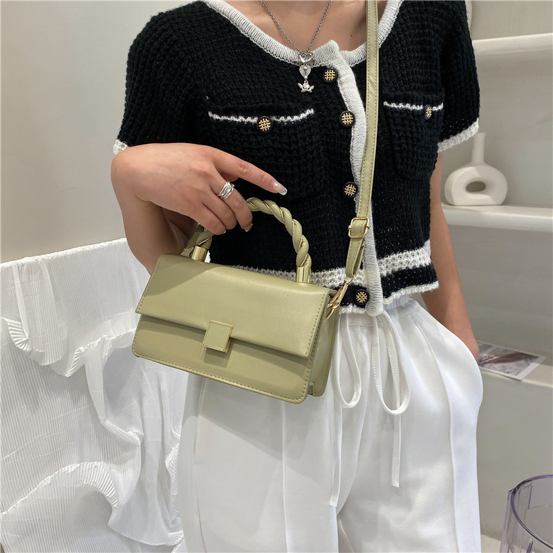 null Shoulder Bag