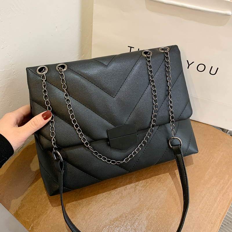 null Shoulder Bag