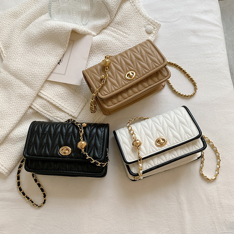 null Shoulder Bag