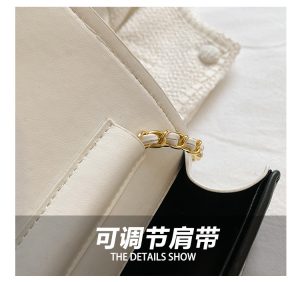 null Shoulder Bag