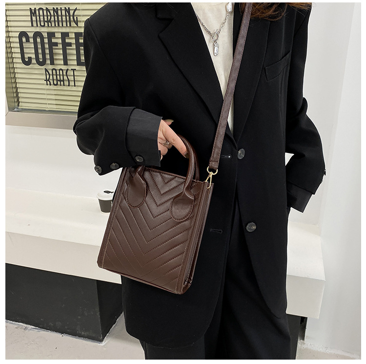 null Shoulder Bag