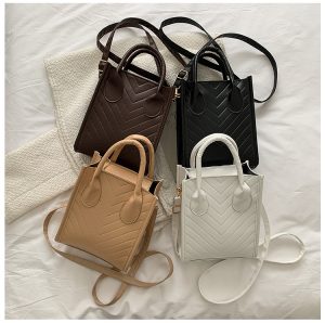 null Shoulder Bag