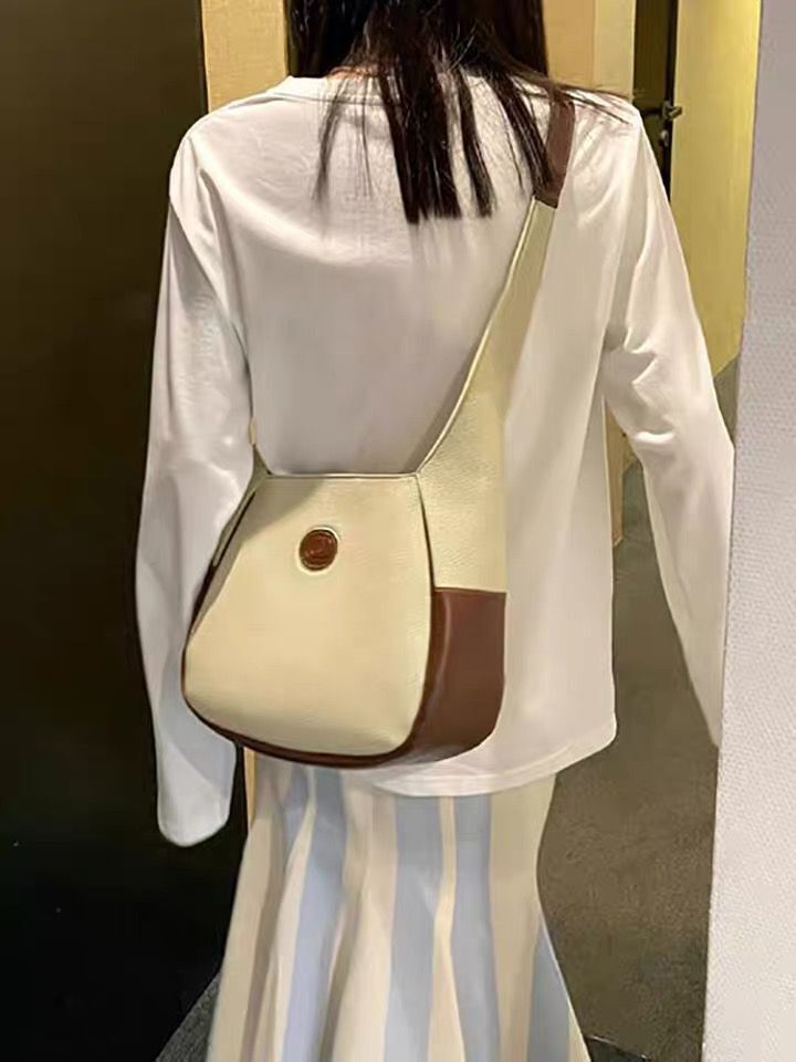 null Shoulder Bag