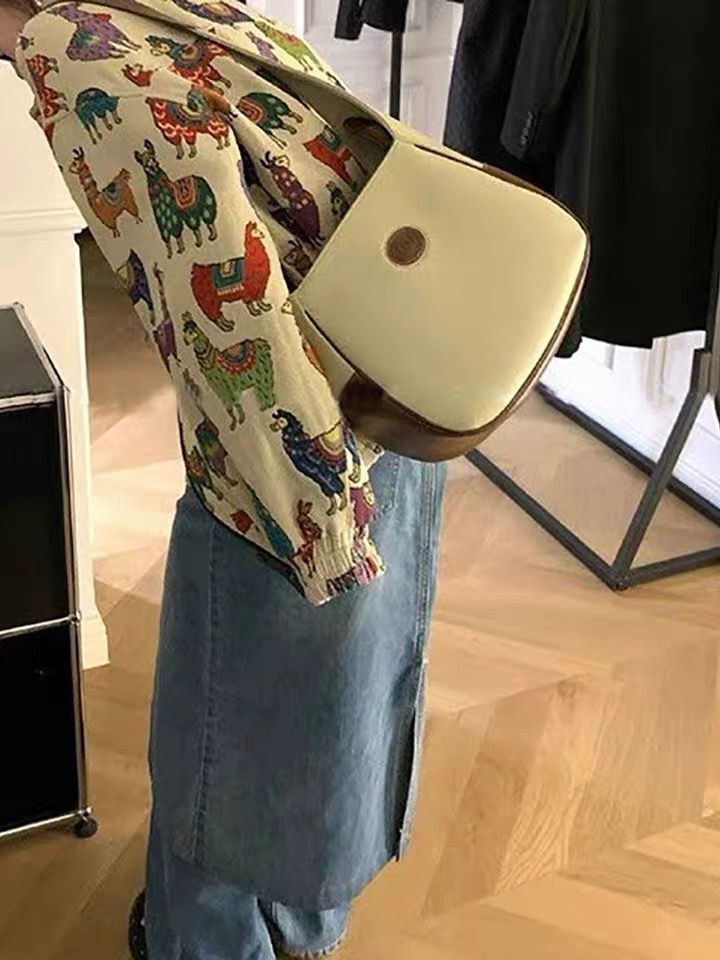 null Shoulder Bag