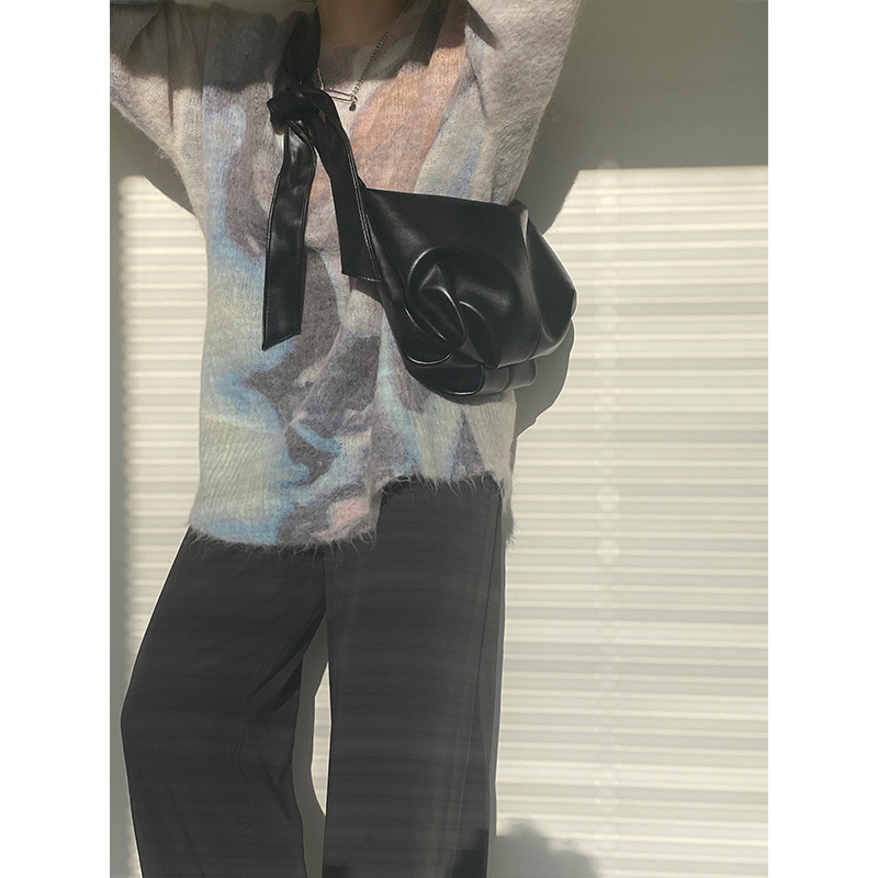 null Shoulder Bag