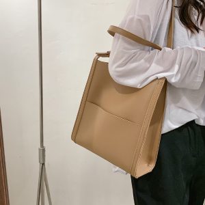 null Shoulder Bag
