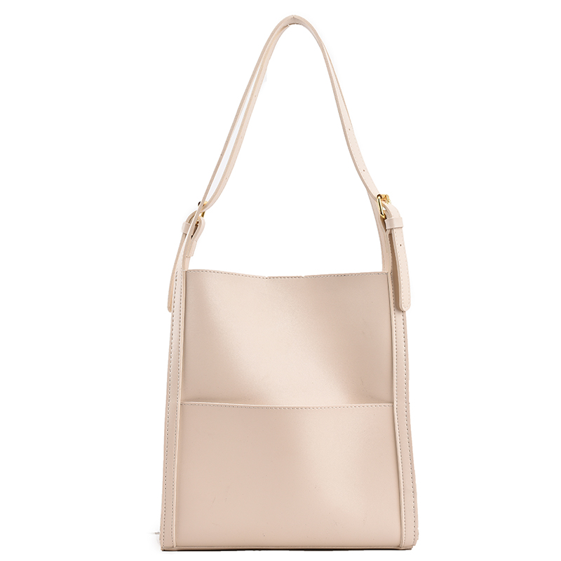 null Shoulder Bag