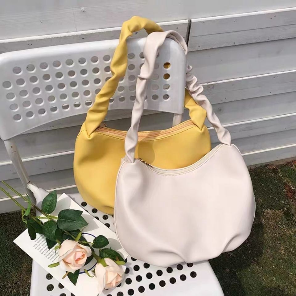 null Shoulder Bag