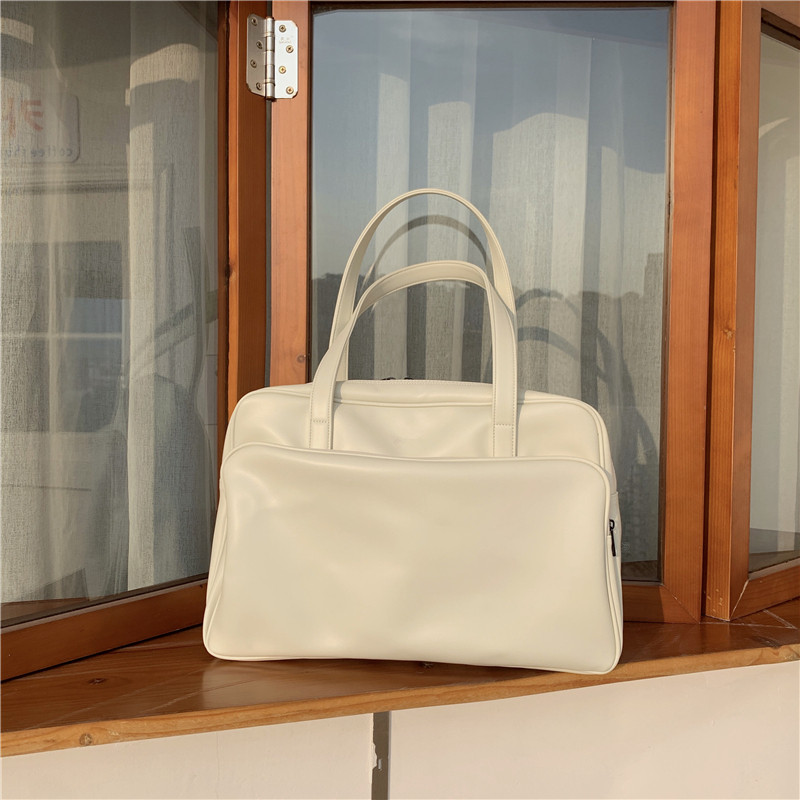 null Shoulder Bag