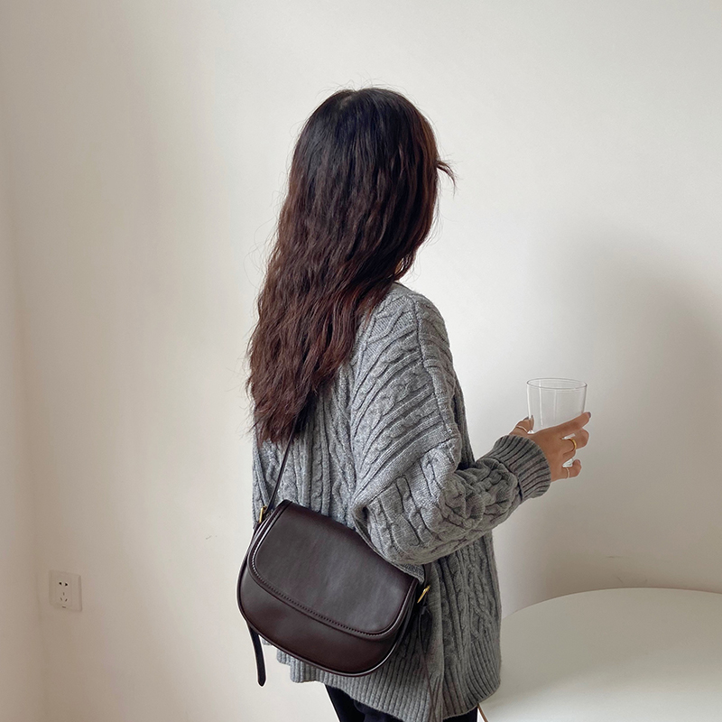 null Shoulder Bag