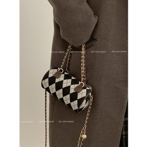 null Handbag