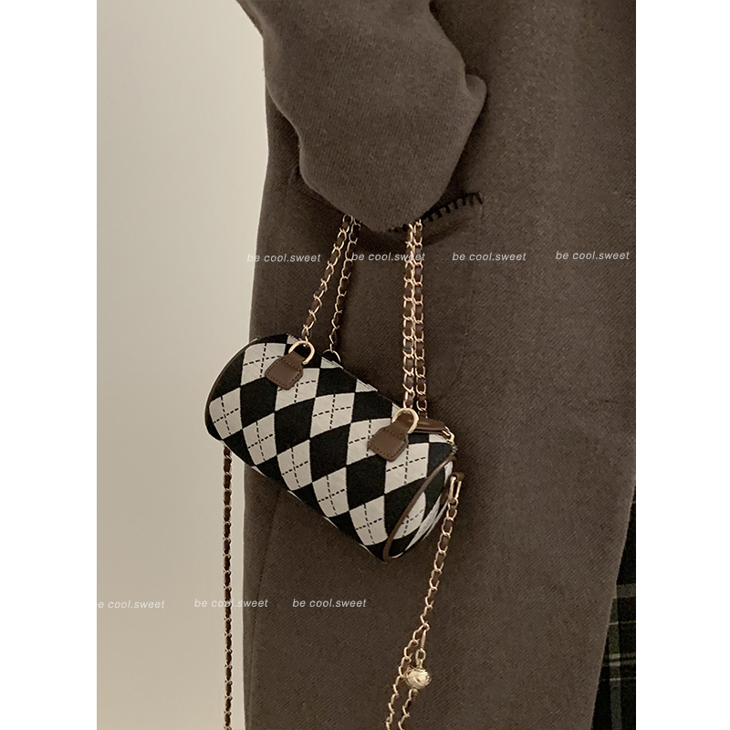null Handbag