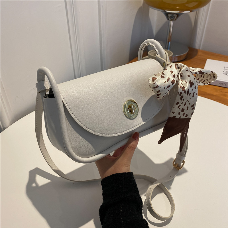 null Shoulder Bag