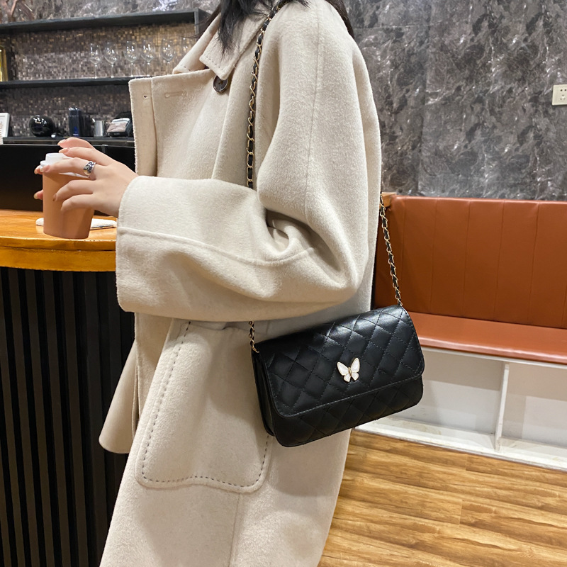 null Shoulder Bag