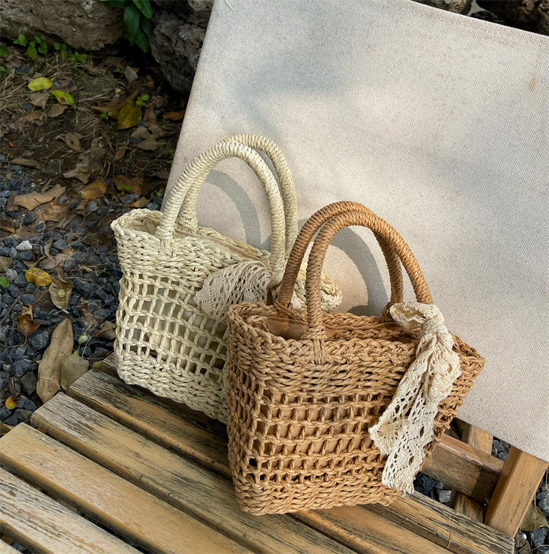 null Shoulder Bag