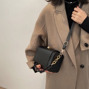 null Shoulder Bag