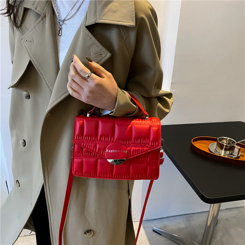 null Shoulder Bag
