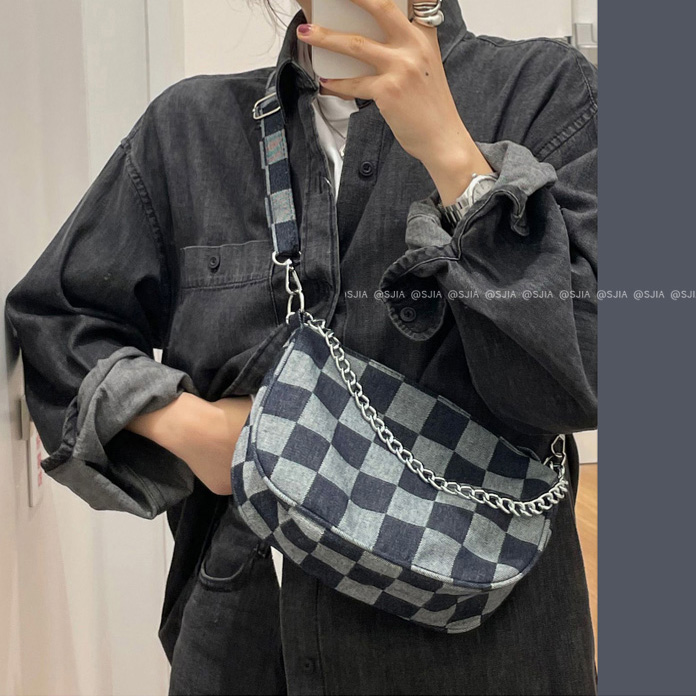 null Handbag in Denim