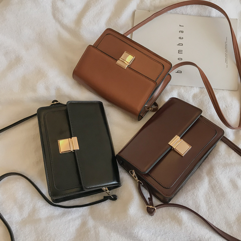 null Shoulder Bag