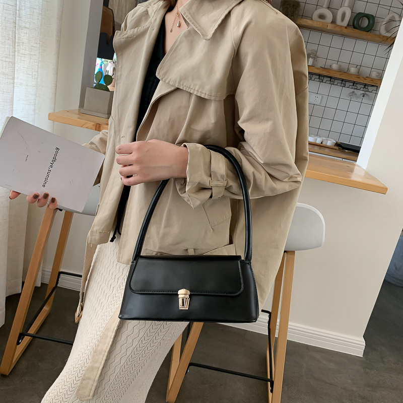 null Shoulder Bag