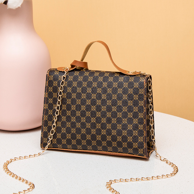 null Shoulder Bag