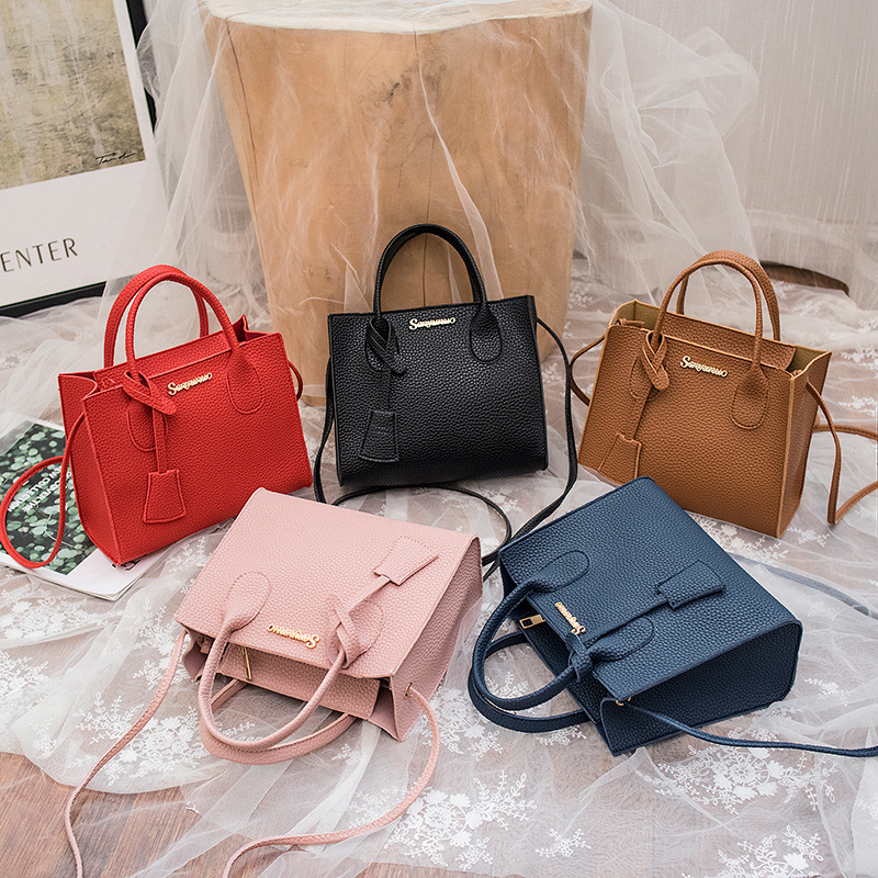null Shoulder Bag