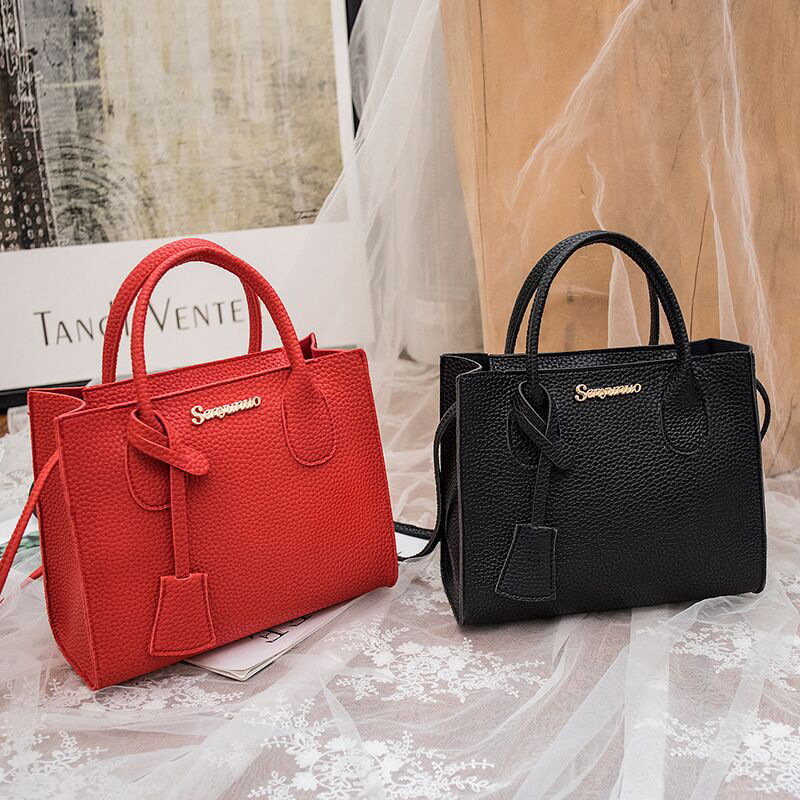 null Shoulder Bag
