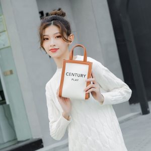 null Shoulder Bag