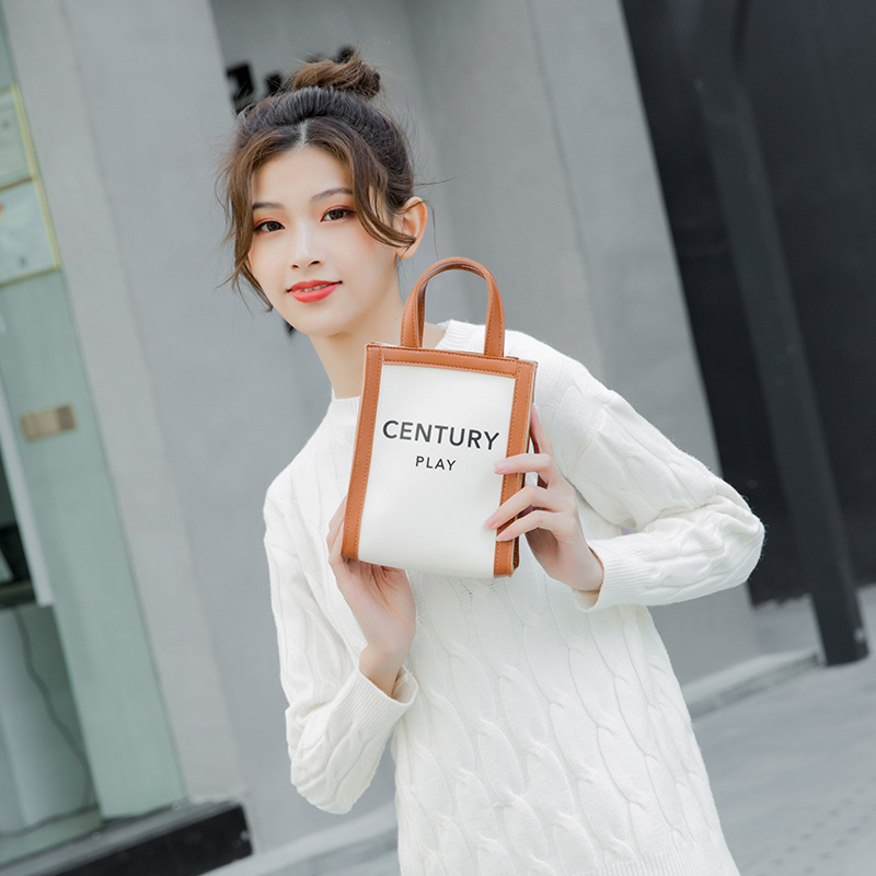 null Shoulder Bag