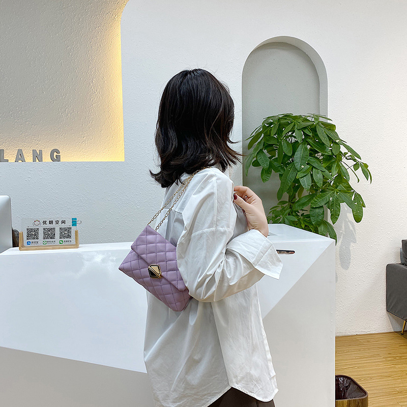 null Shoulder Bag