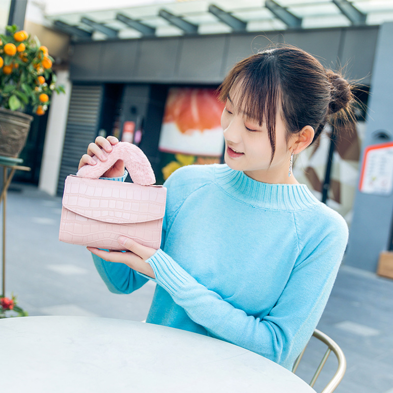 null Shoulder Bag