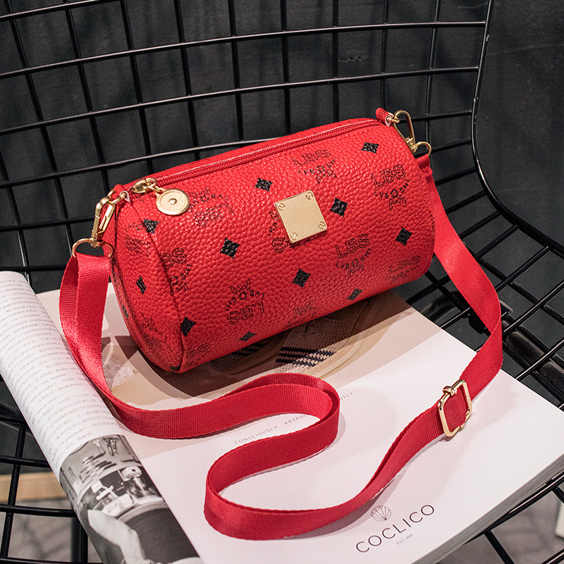 null Shoulder Bag