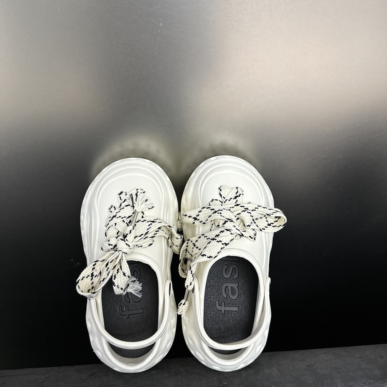 null Sandals