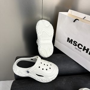null Sandals