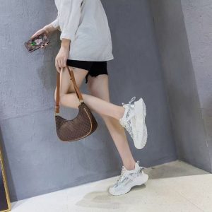 null Shoes 2027 in White