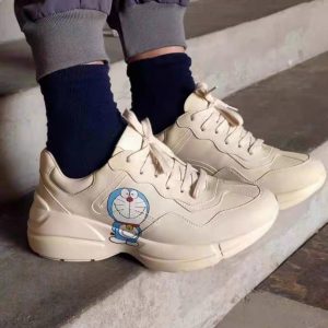 null Sneakers