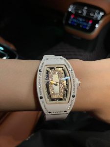 null Watch in Black