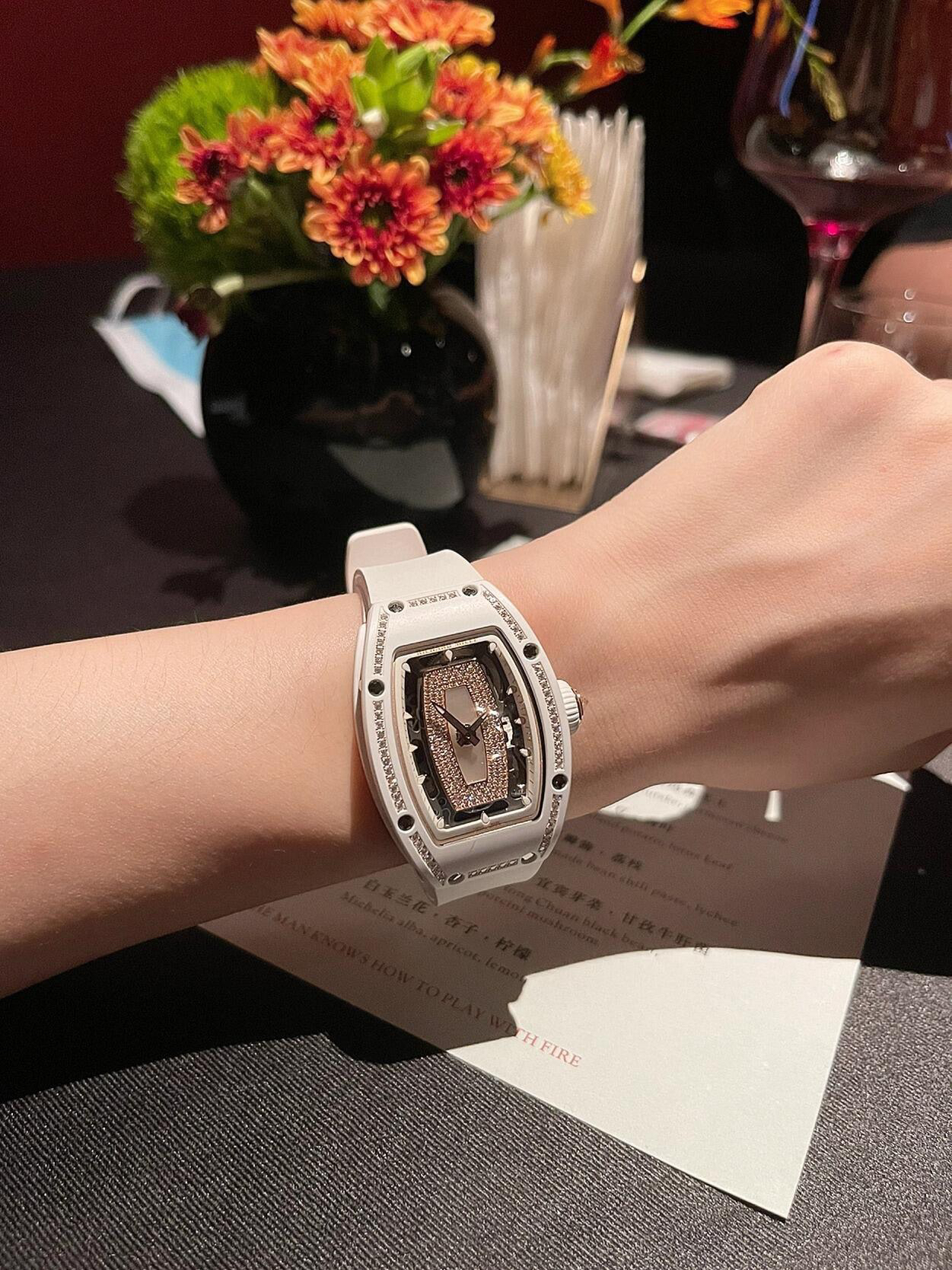 null Watch in Black