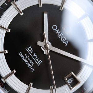 null Watch