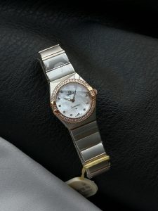 null Watch