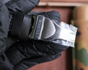 null Watch