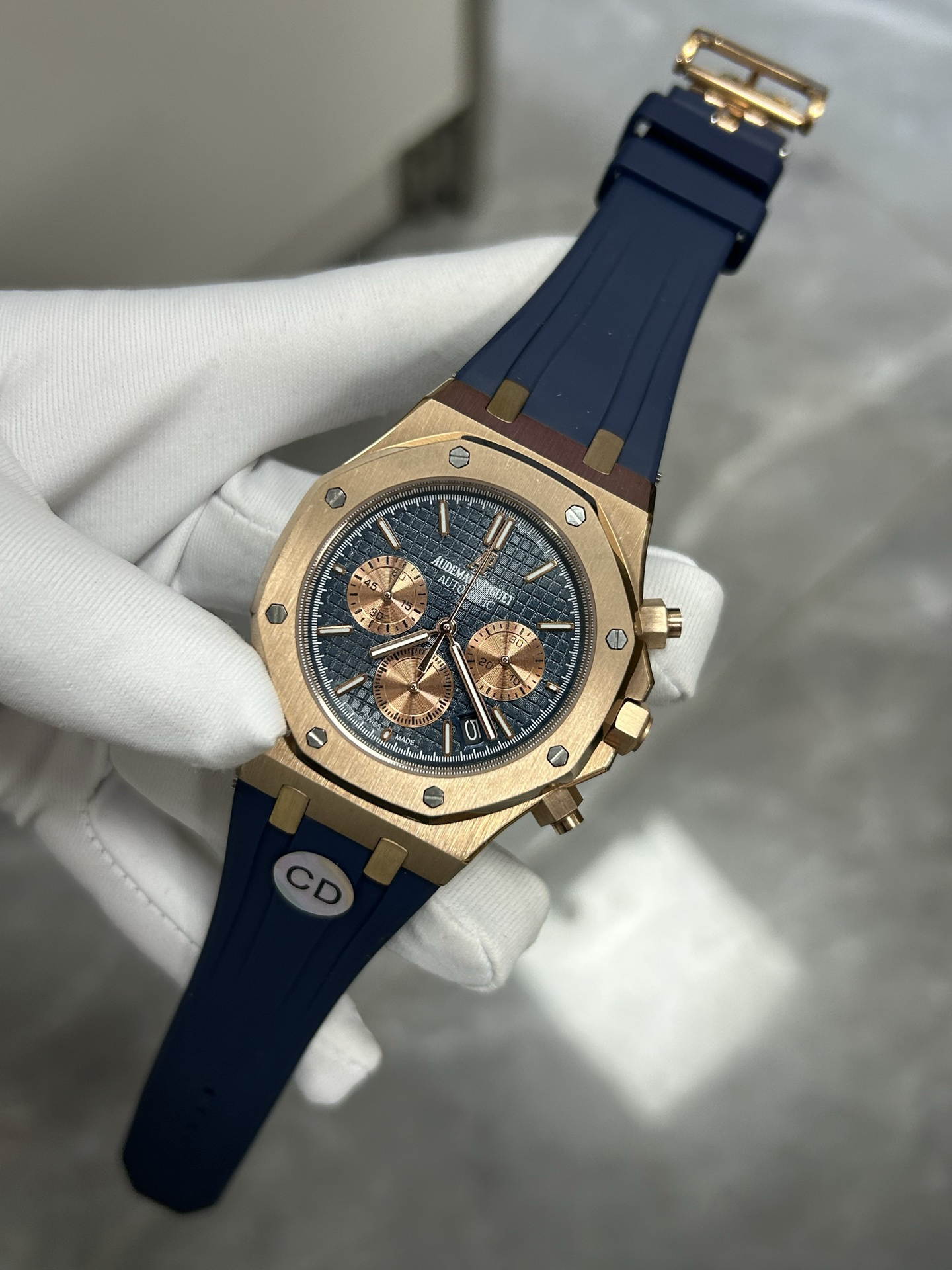 null Watch