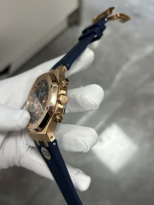 null Watch