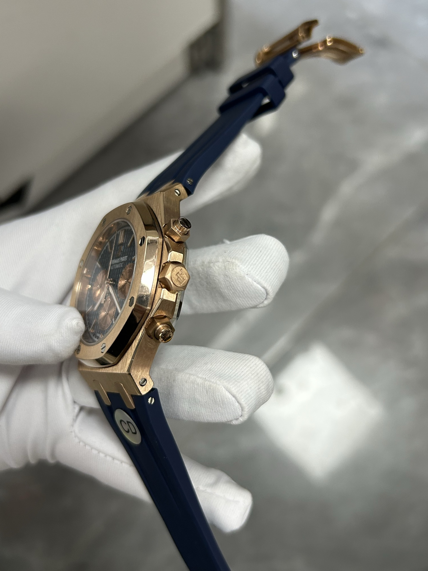 null Watch