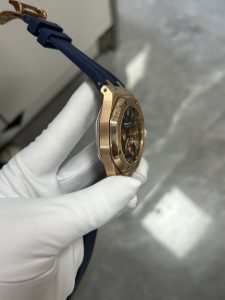 null Watch