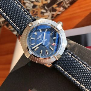 null Watch in Black